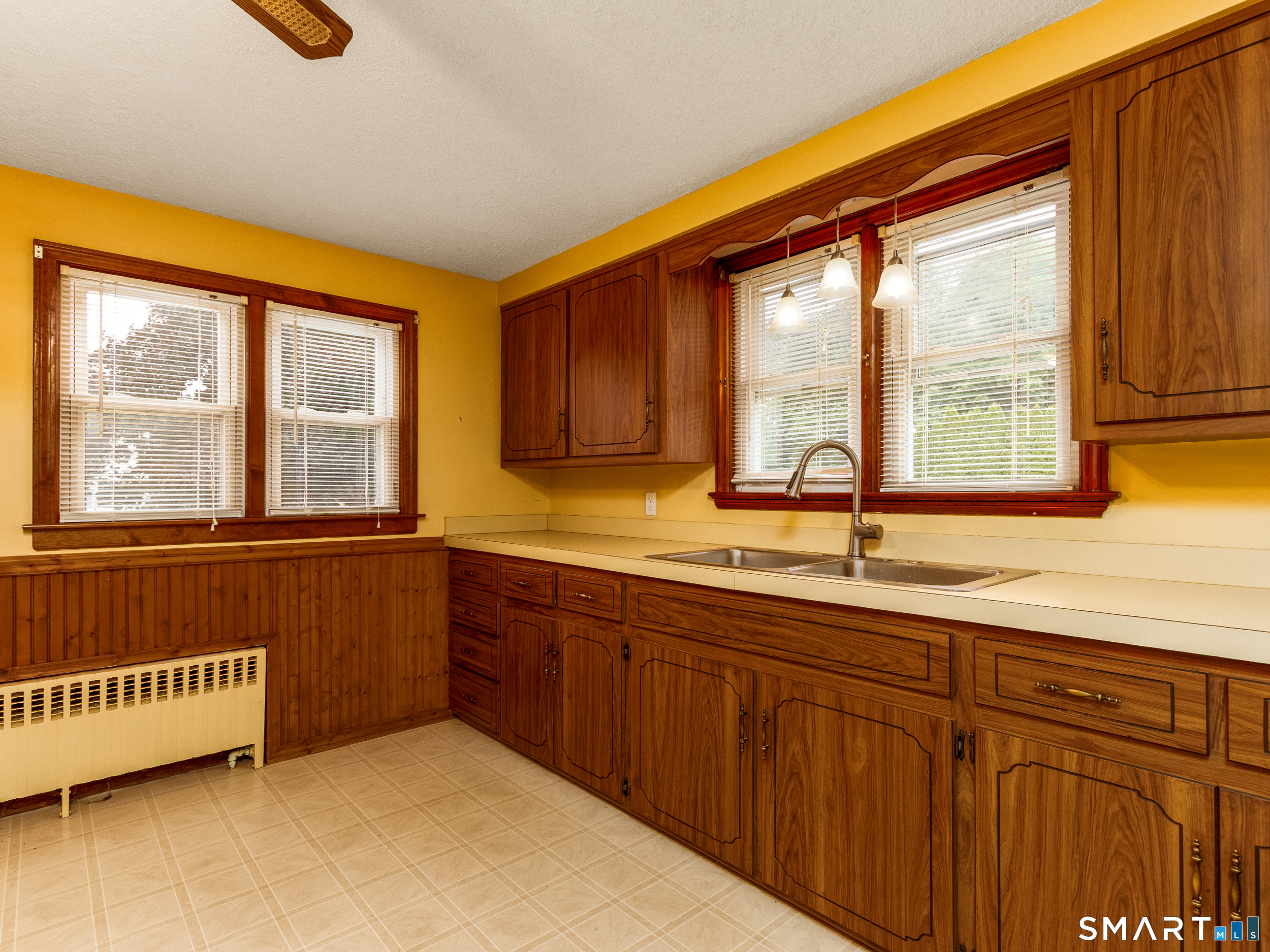 50 Pond Hill Road Wallingford, CT 06492 - Photo 4 of 22 Gallery Image 4