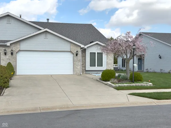 $205,500 | 1767 East Inverness Circle, Columbia City, IN 46725