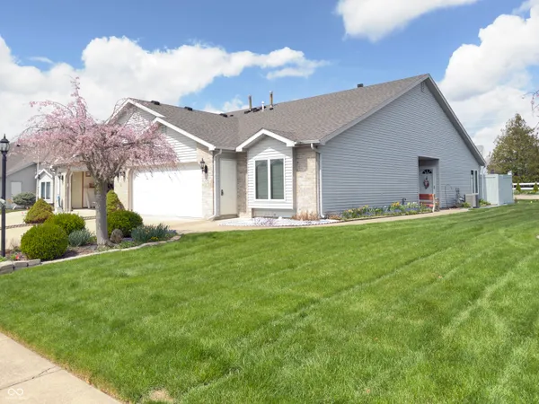 $205,500 | 1767 East Inverness Circle, Columbia City, IN 46725