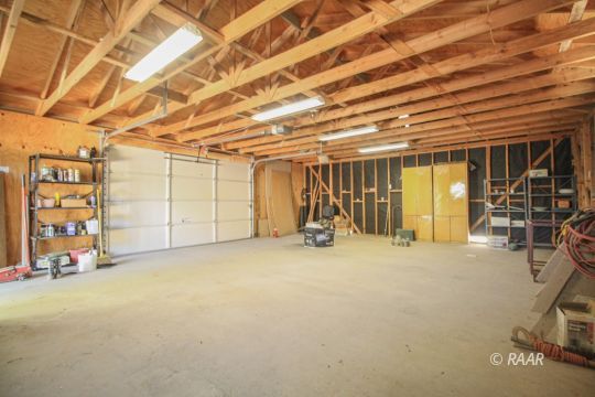 4664 West Ridgecrest Boulevard Ridgecrest, CA 93555 - Photo 10 of 33 a view of a room with gym equipment