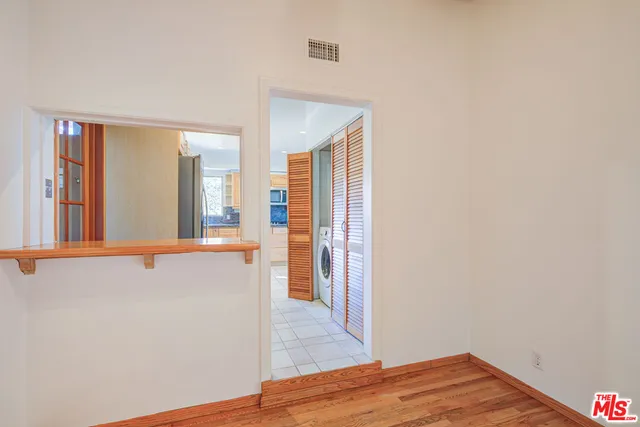 $1,575,000 | 15511 Woodcrest Drive, Sherman Oaks, CA 91403