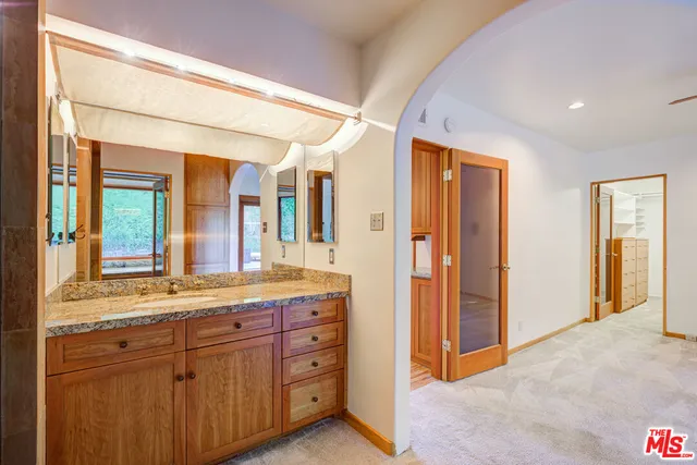 $1,575,000 | 15511 Woodcrest Drive, Sherman Oaks, CA 91403