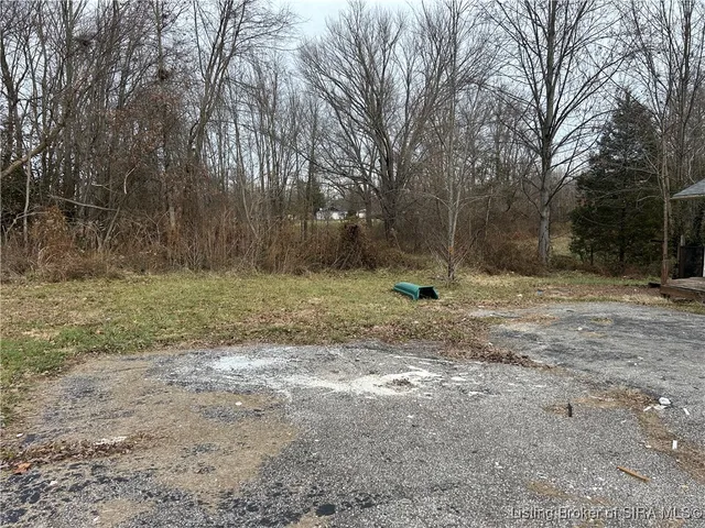 $75,000 | 148 Morning Drive, Austin, IN 47102