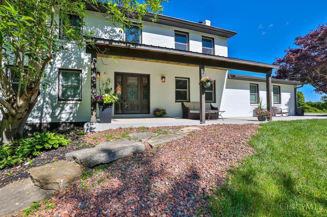 5072 Springdale Road Cincinnati, OH 45251 - Photo 3 of 56