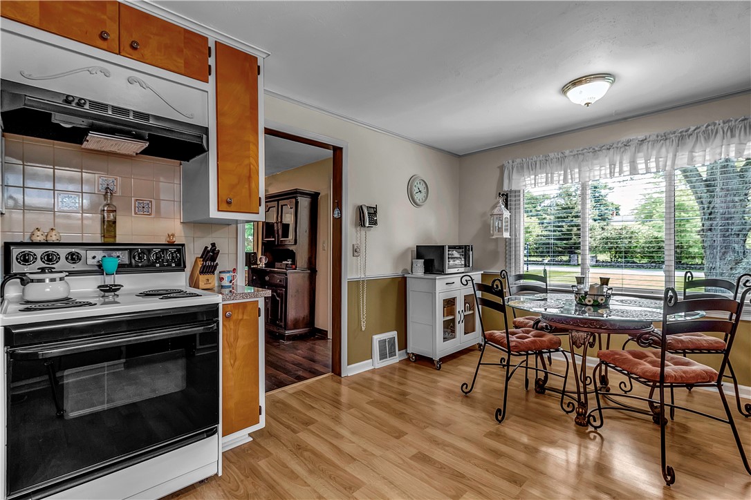 100 Brompton Road Amherst, NY 14221 - Photo 13 of 44