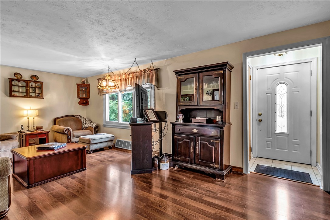 100 Brompton Road Amherst, NY 14221 - Photo 5 of 44