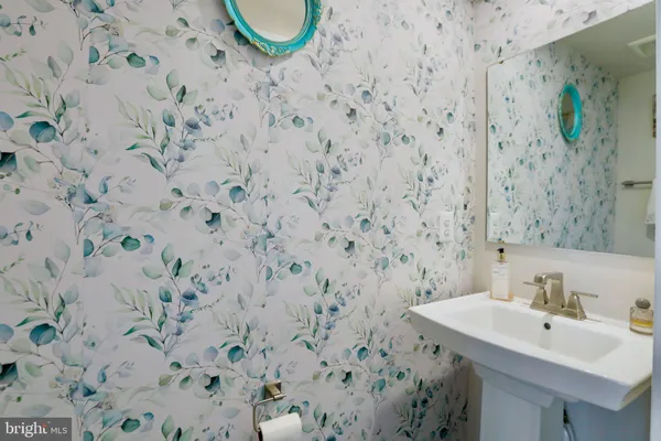 $3,150 | 43011 Prophecy Terrace, Sterling, VA 20166