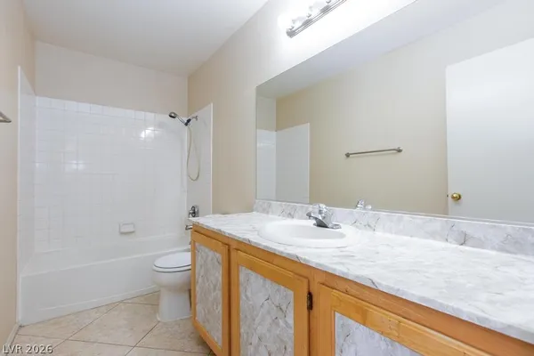 $2,100 | 6533 Elk Creek Lane, Las Vegas, NV 89156