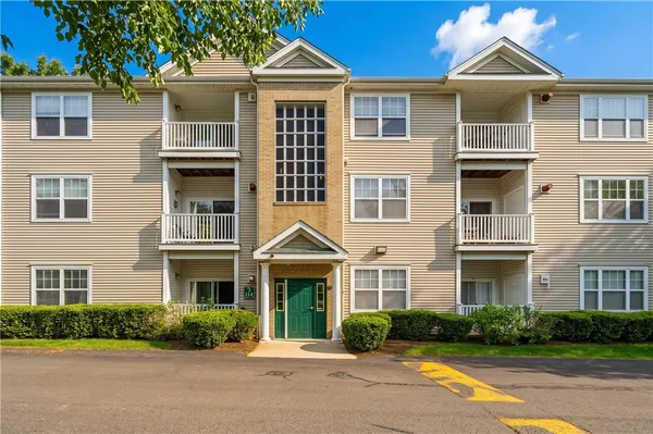 $280,000 | 114 Mill Street, Unit 303, Woonsocket, RI 02895