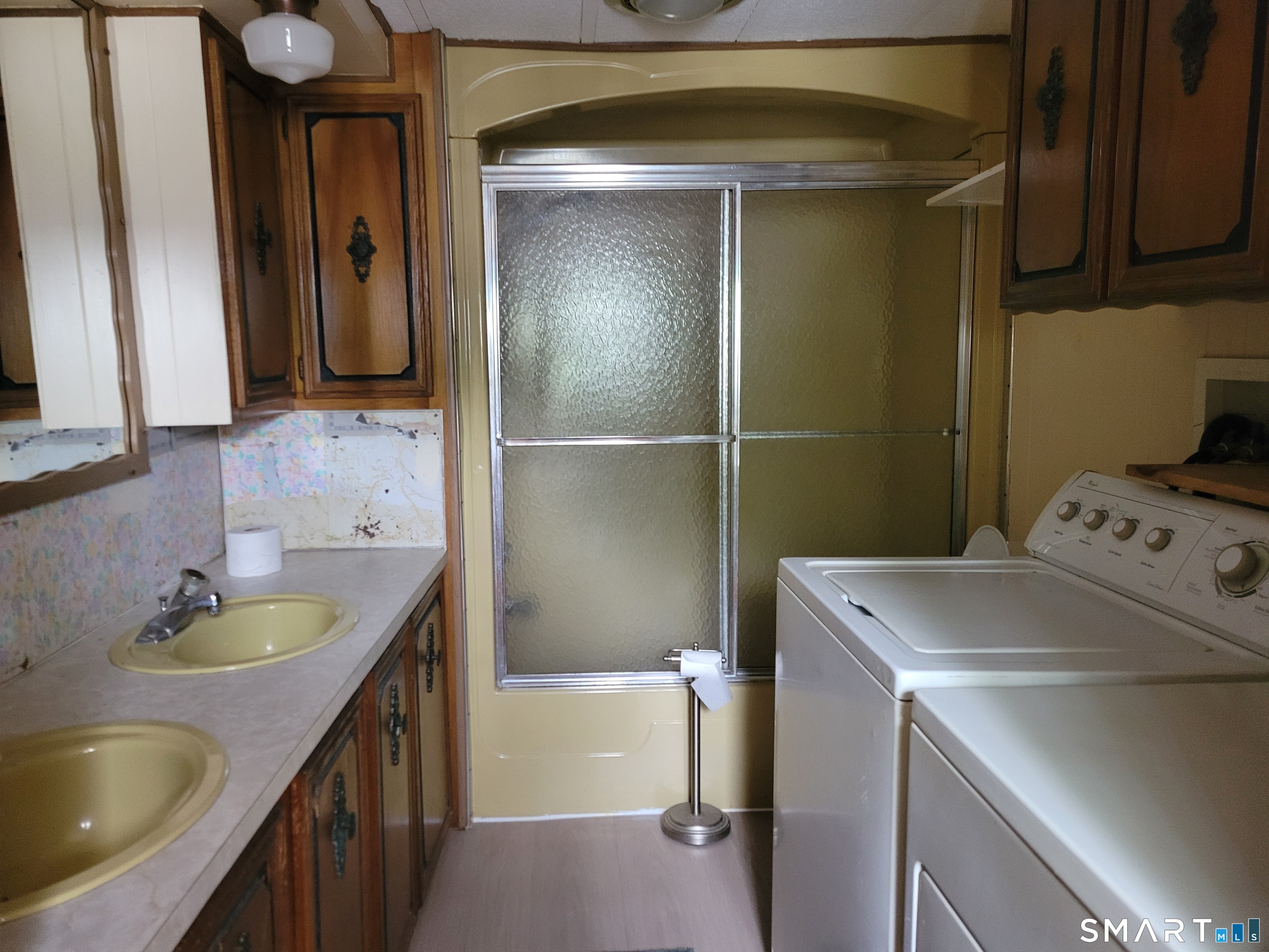 79 A Street Groton, CT 06340 - Photo 7 of 9 bathroom with washer/dryer