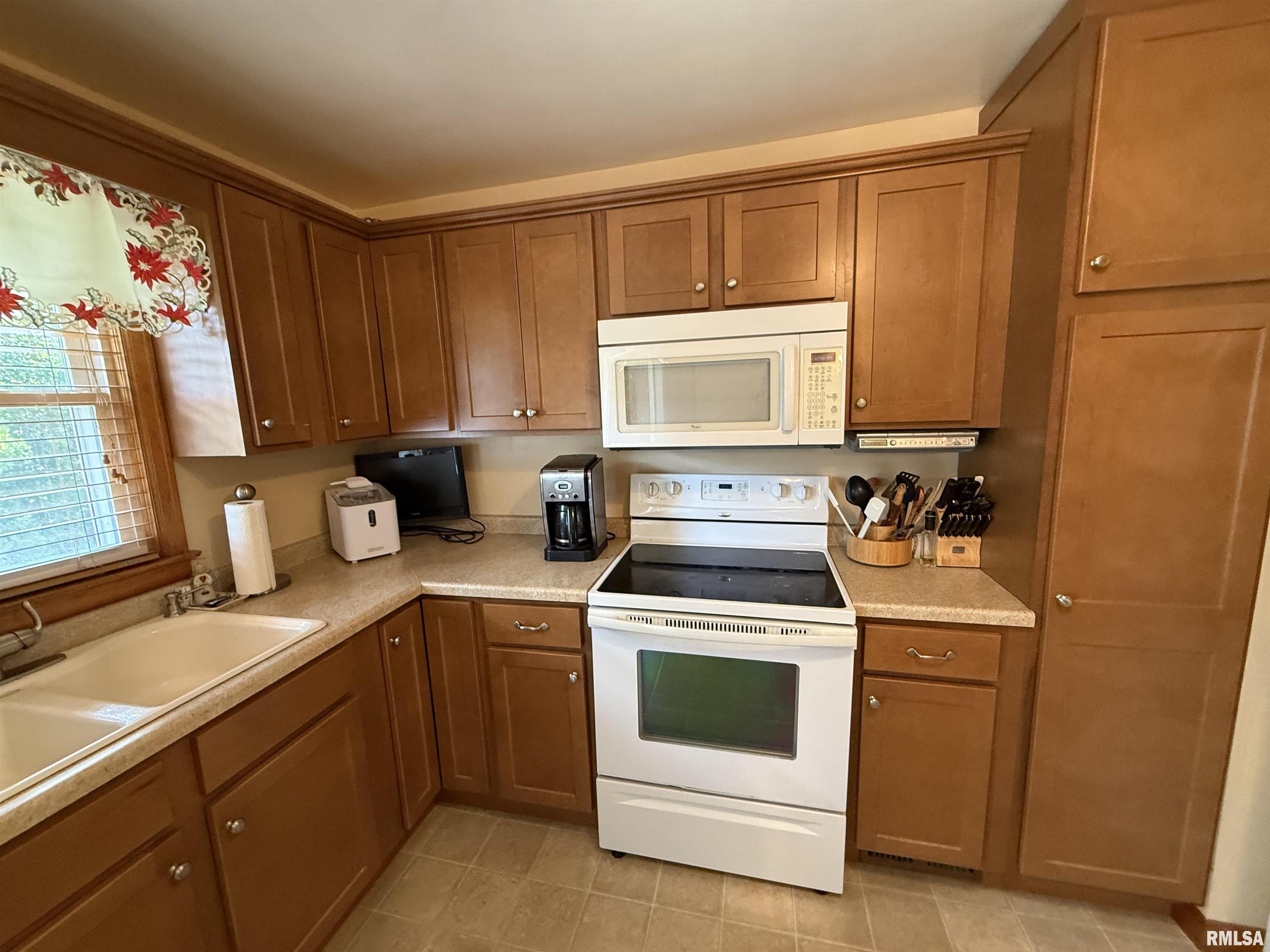 1012 2nd Street Lacon, IL 61540 - Photo 12 of 30