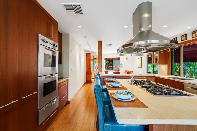 $3,150,000 | 563 Mikioi Place, Kihei, HI 96753