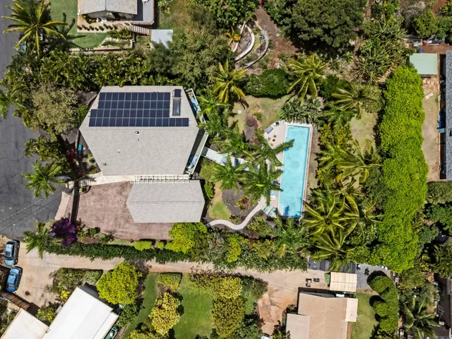 $3,150,000 | 563 Mikioi Place, Kihei, HI 96753