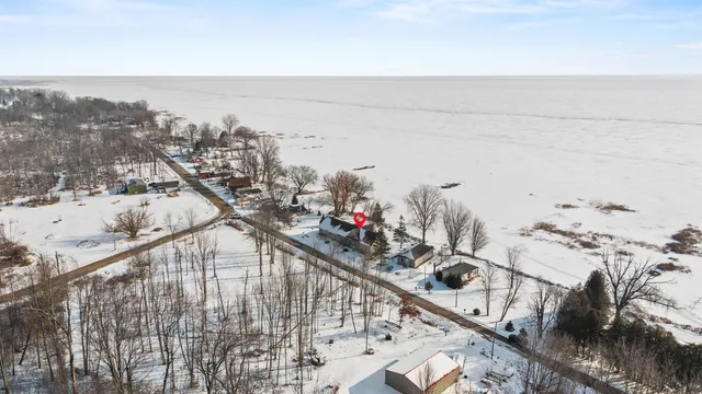 $714,900 | 4882 South Shore Drive, Oconto, WI 54153