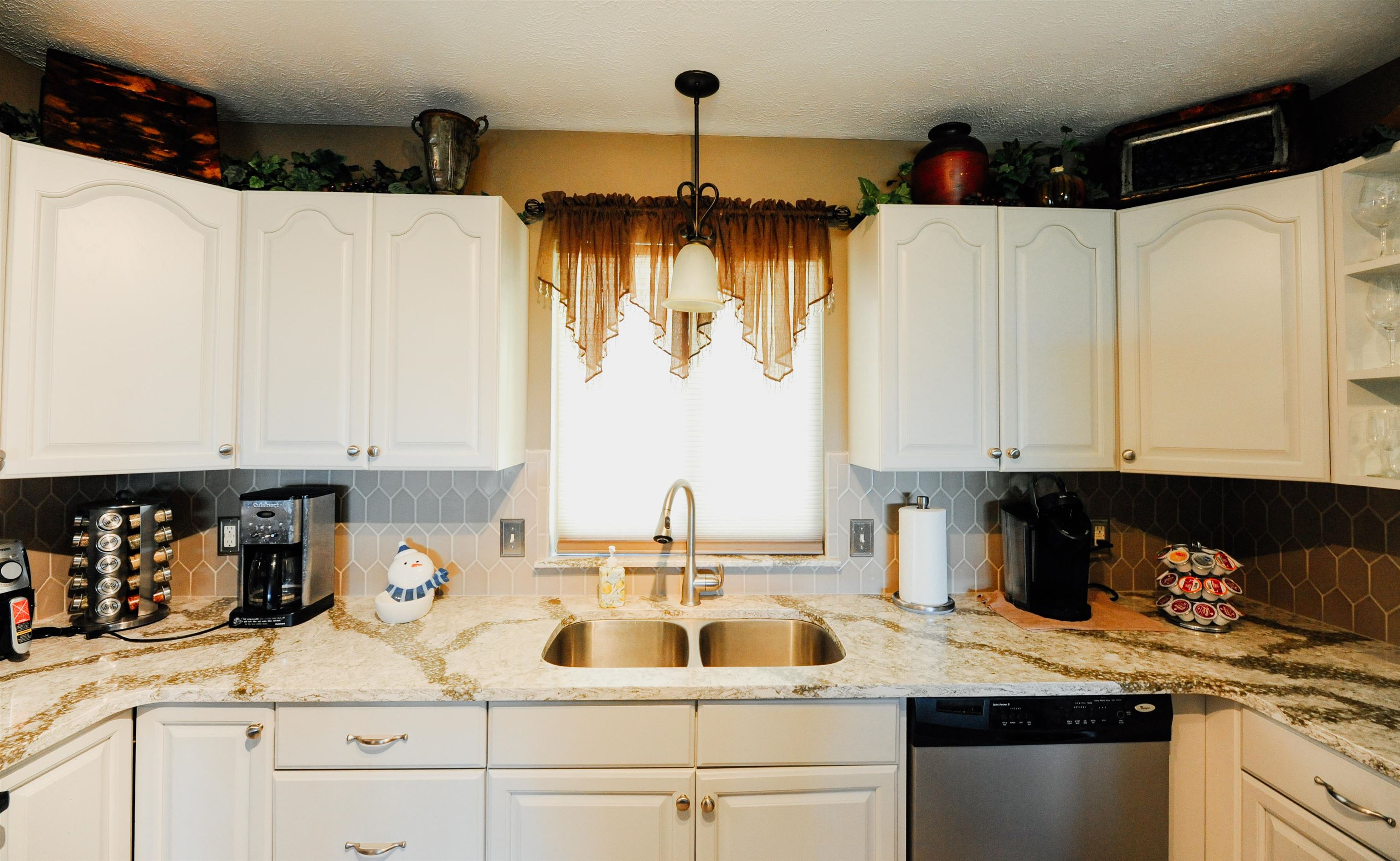 11255 East Fort Road, Unit H1 Suttons Bay, MI 49682 - Photo 7 of 49
