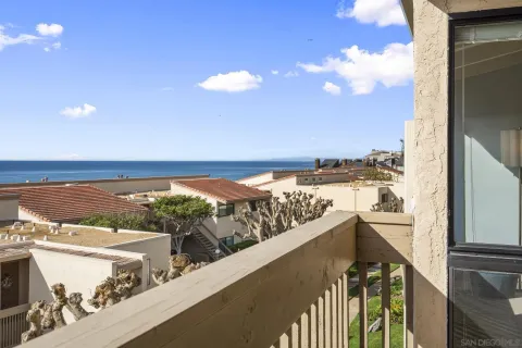 $1,999,000 | 429 South Sierra Avenue, Unit 328, Solana Beach, CA 92075