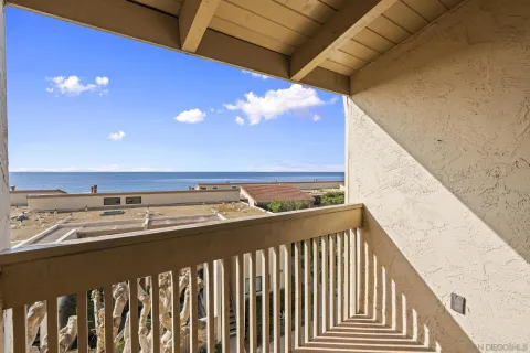 $1,999,000 | 429 South Sierra Avenue, Unit 328, Solana Beach, CA 92075