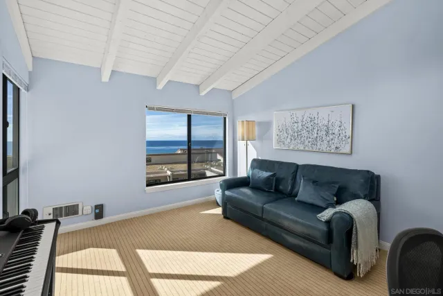 $1,999,000 | 429 South Sierra Avenue, Unit 328, Solana Beach, CA 92075