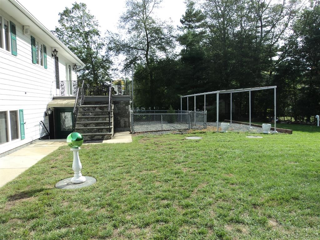 4 Lynn Ellen Drive Acushnet, MA 02743 - Photo 3 of 18