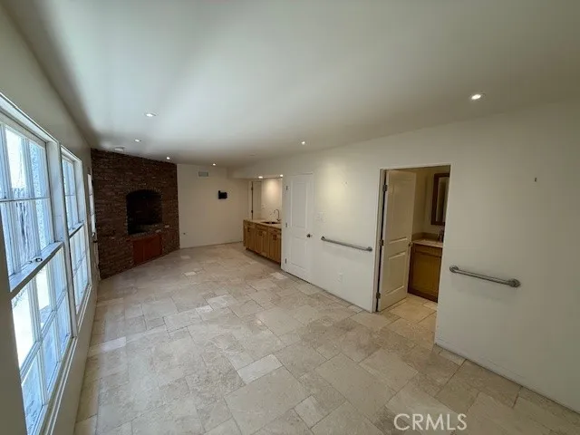 $10,000 | 89 Rivo Alto Canal, Long Beach, CA 90803