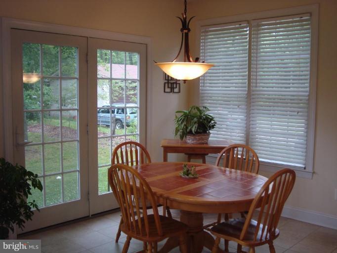 7820 Sandy Farm Road Severn, MD 21144 - Photo 11 of 30 Breakfast Area