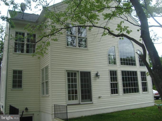 7820 Sandy Farm Road Severn, MD 21144 - Photo 29 of 30 Exterior (Rear)