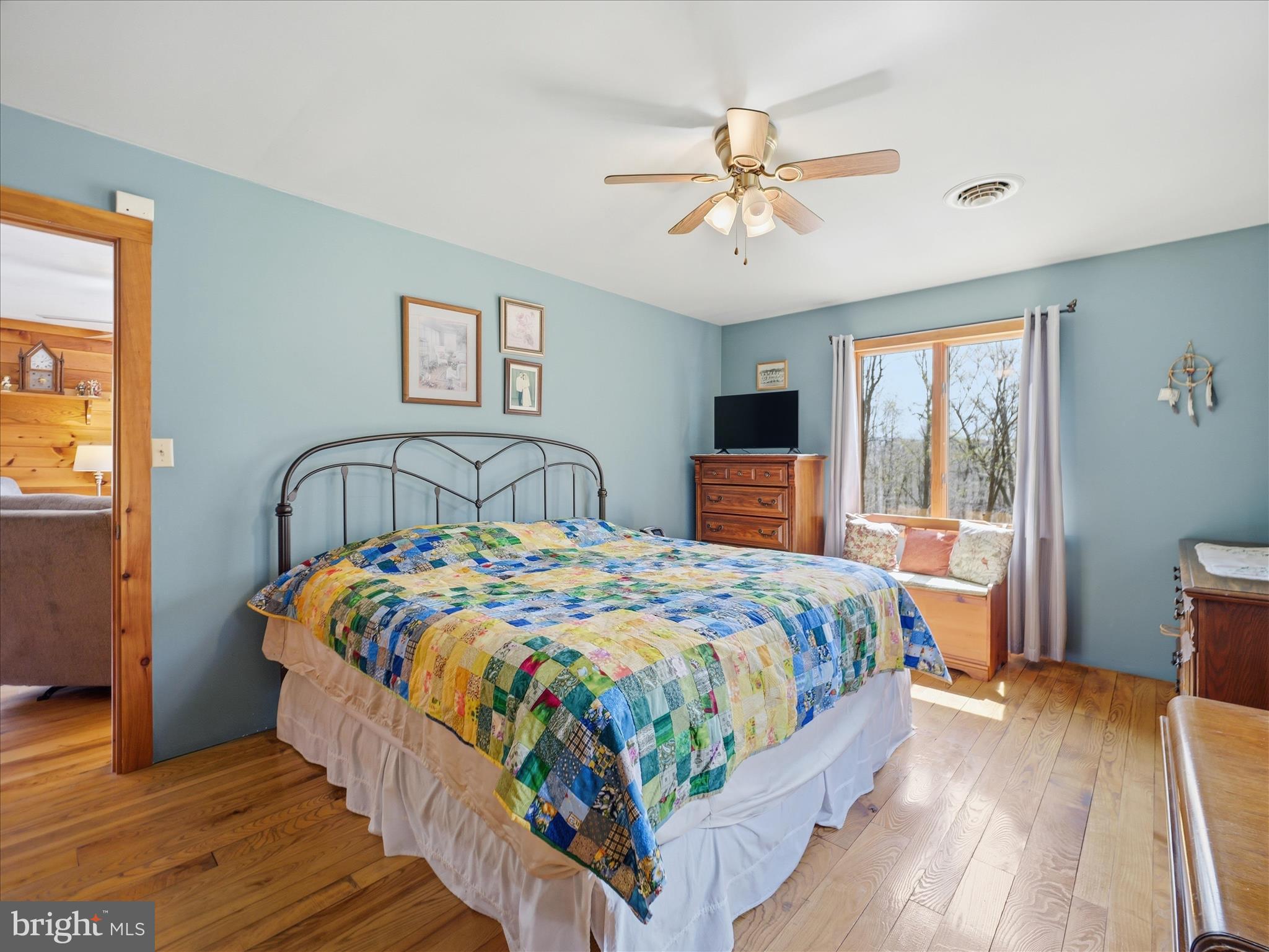 13375 Upper Strasburg Road Upperstrasburg, PA 17265 - Photo 23 of 32 a bedroom with bed and window