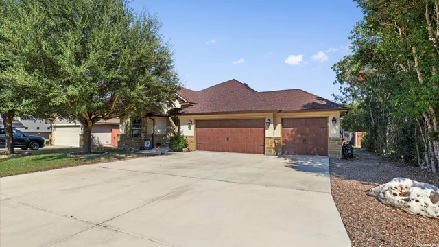 $495,000 | 15624 Hill Lane, Selma, TX 78154