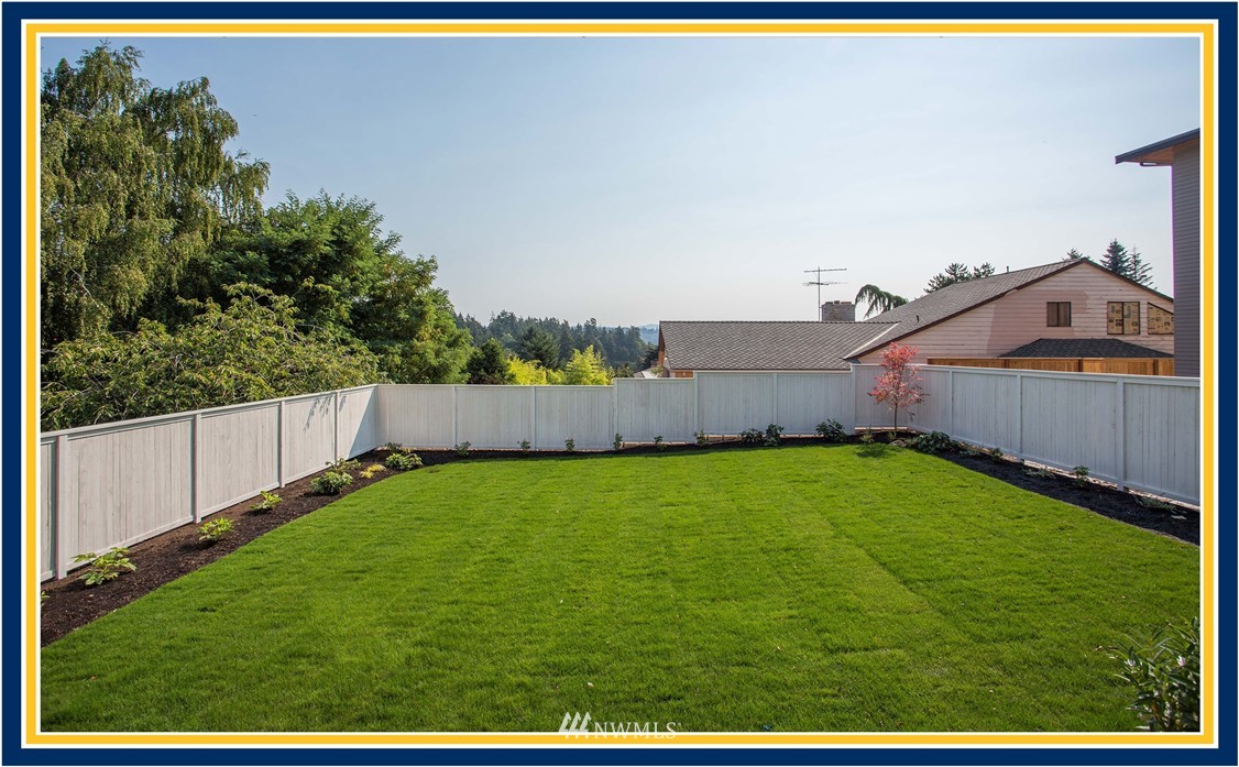 5950 Oakhurst Road South Seattle, WA 98118 - Photo 7 of 25