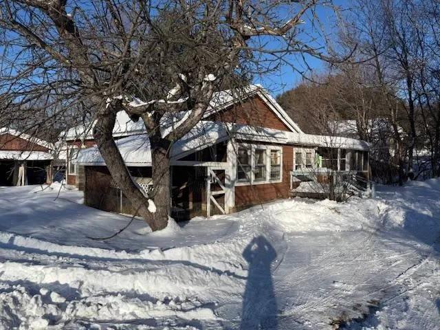 $89,900 | 3 Newport Avenue, Newport, NH 03773