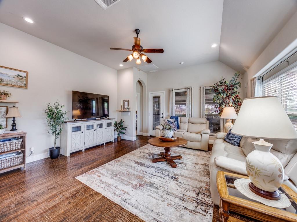 1215 Firefly Ridge Blue Ridge, TX 75424 - Photo 10 of 30