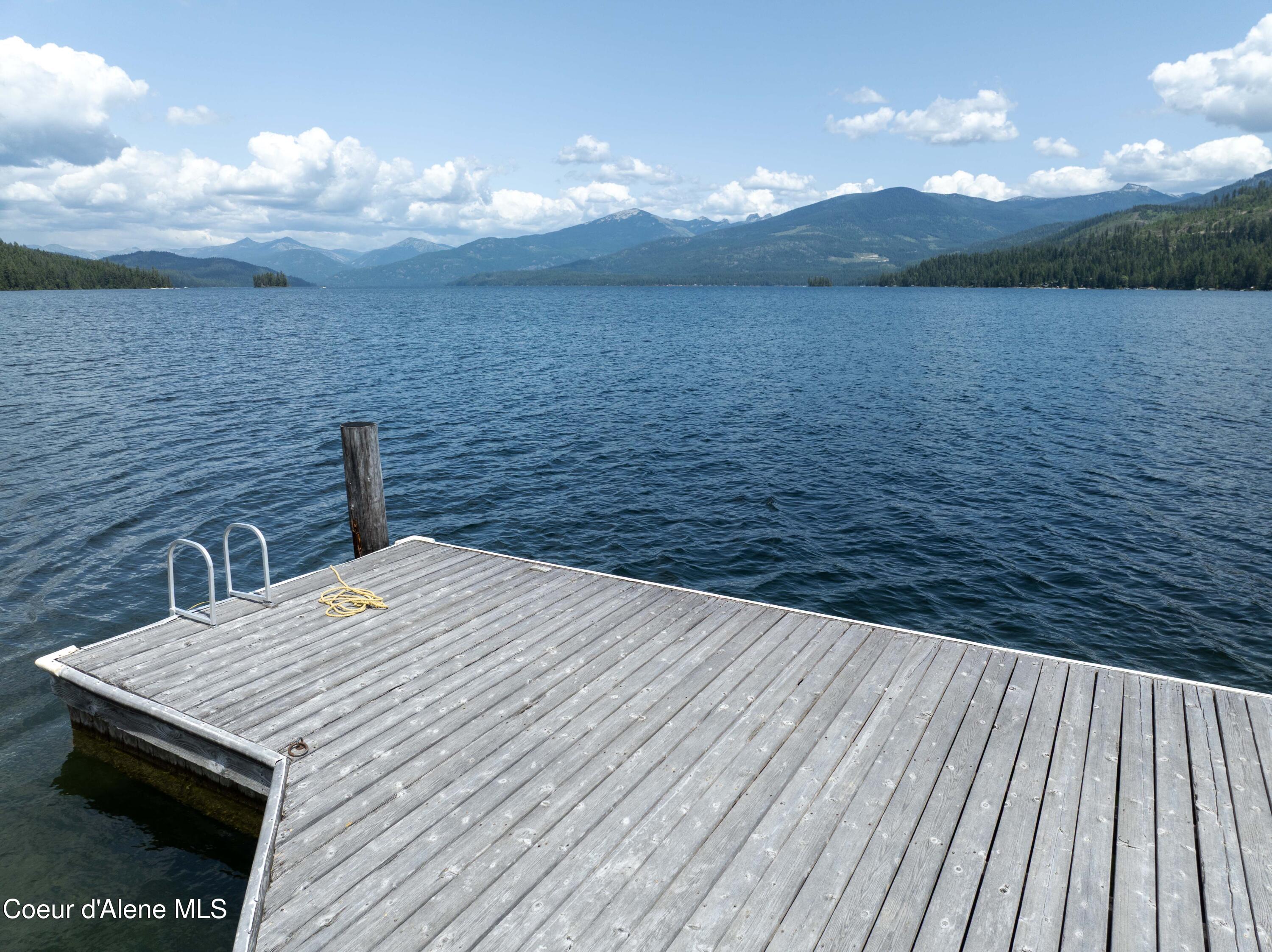 733 Hagman Road Nordman, ID 83848 - Photo 4 of 33 Views