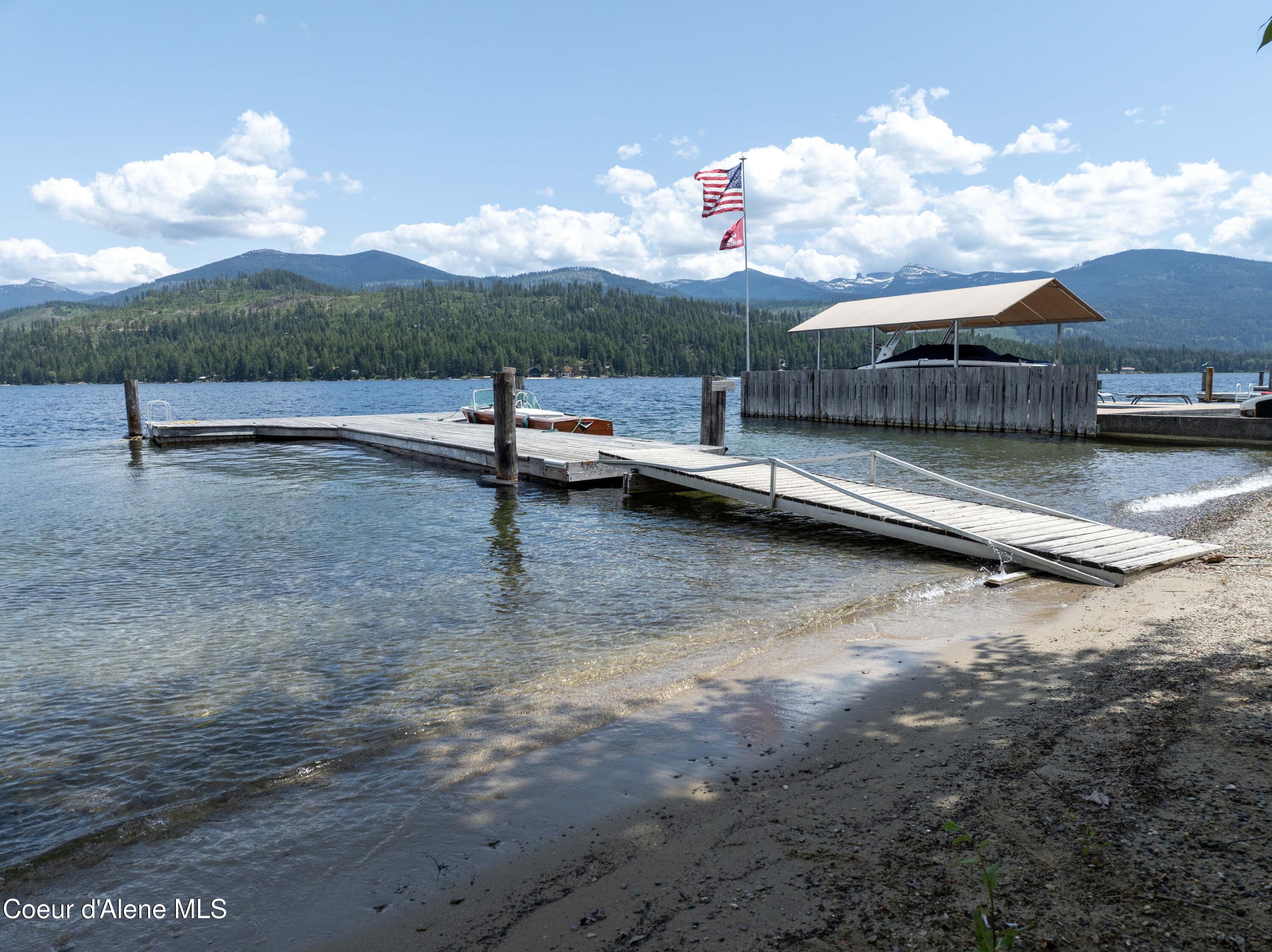 733 Hagman Road Nordman, ID 83848 - Photo 5 of 33 60' beach access
