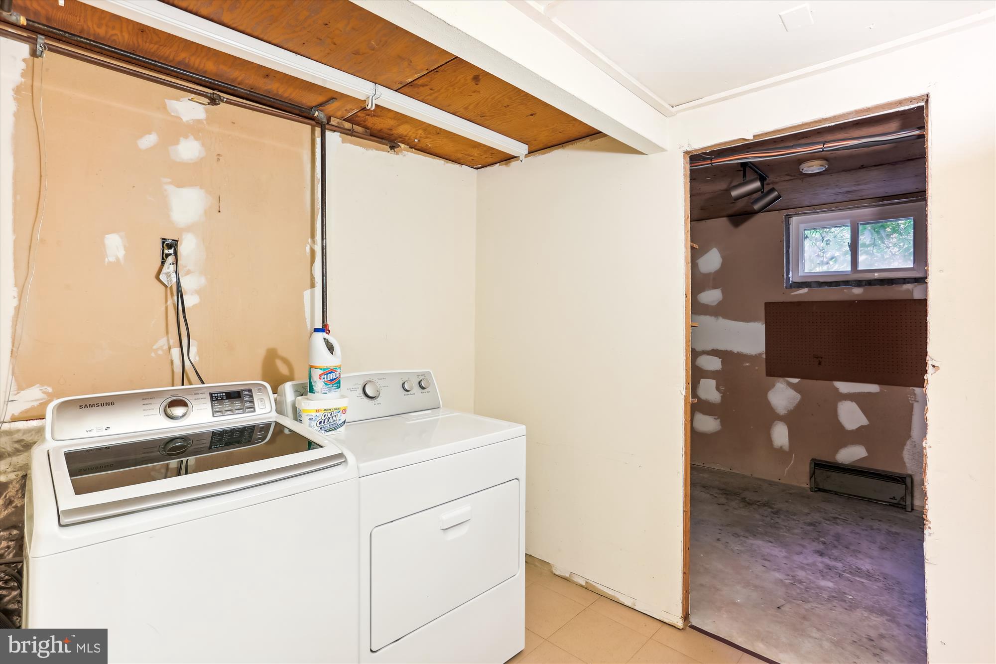 9127 Walden Road Silver Spring, MD 20901 - Photo 13 of 83