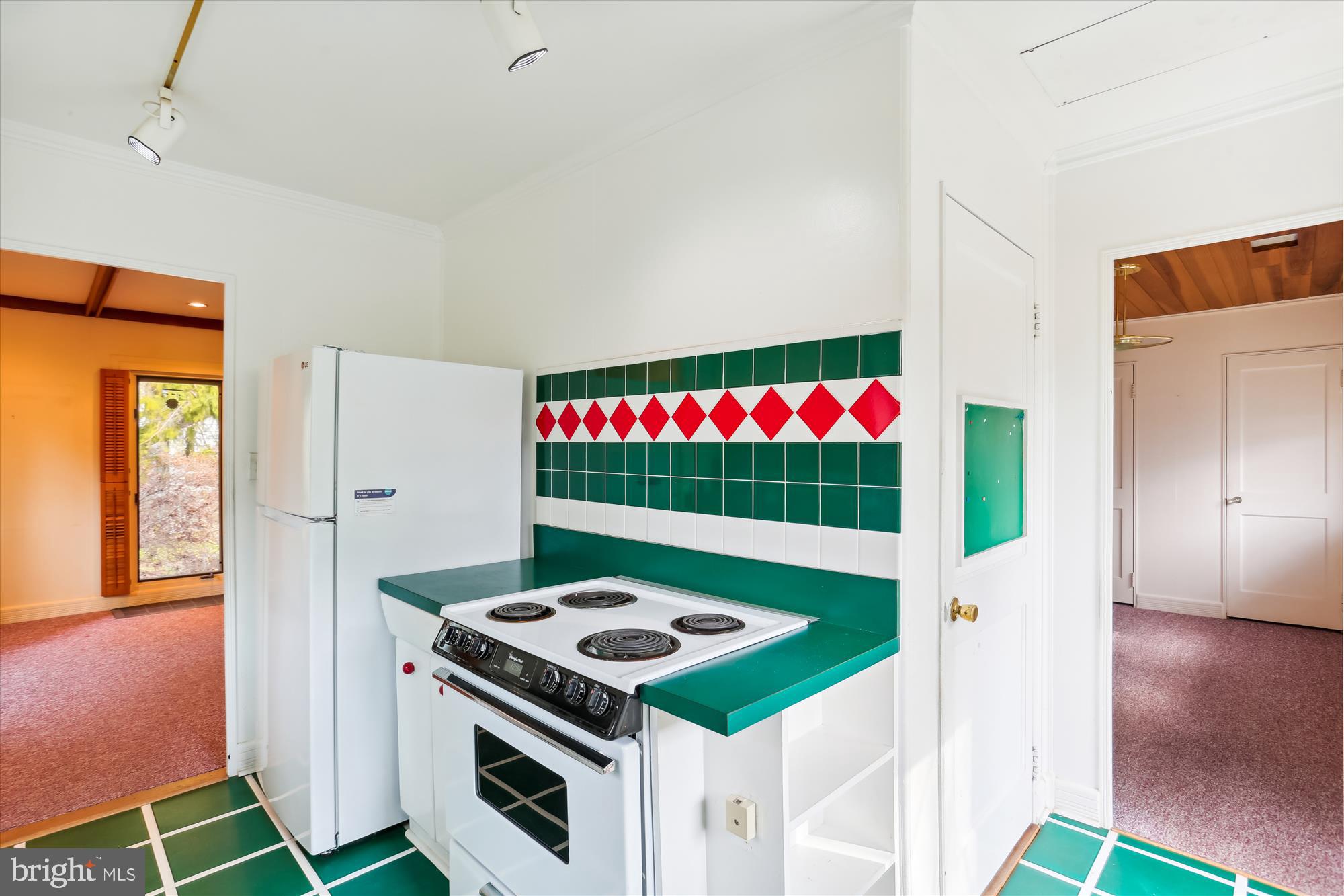 9127 Walden Road Silver Spring, MD 20901 - Photo 16 of 83