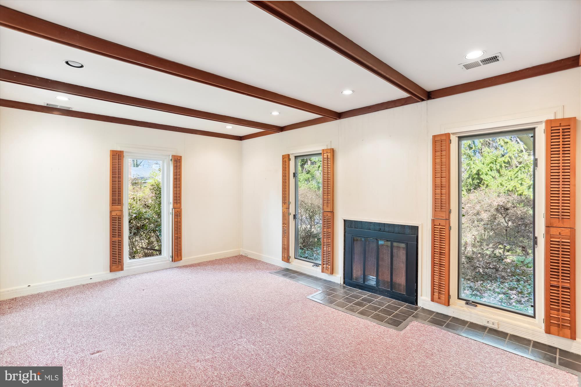 9127 Walden Road Silver Spring, MD 20901 - Photo 4 of 83