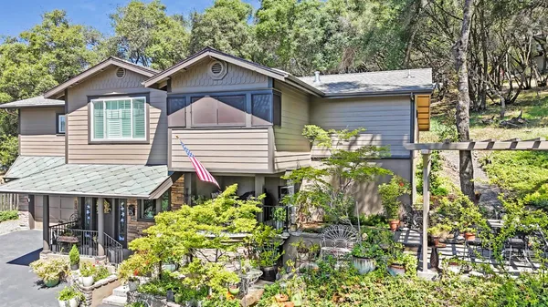 $599,900 | 23602 Acacia Court, Auburn, CA 95602