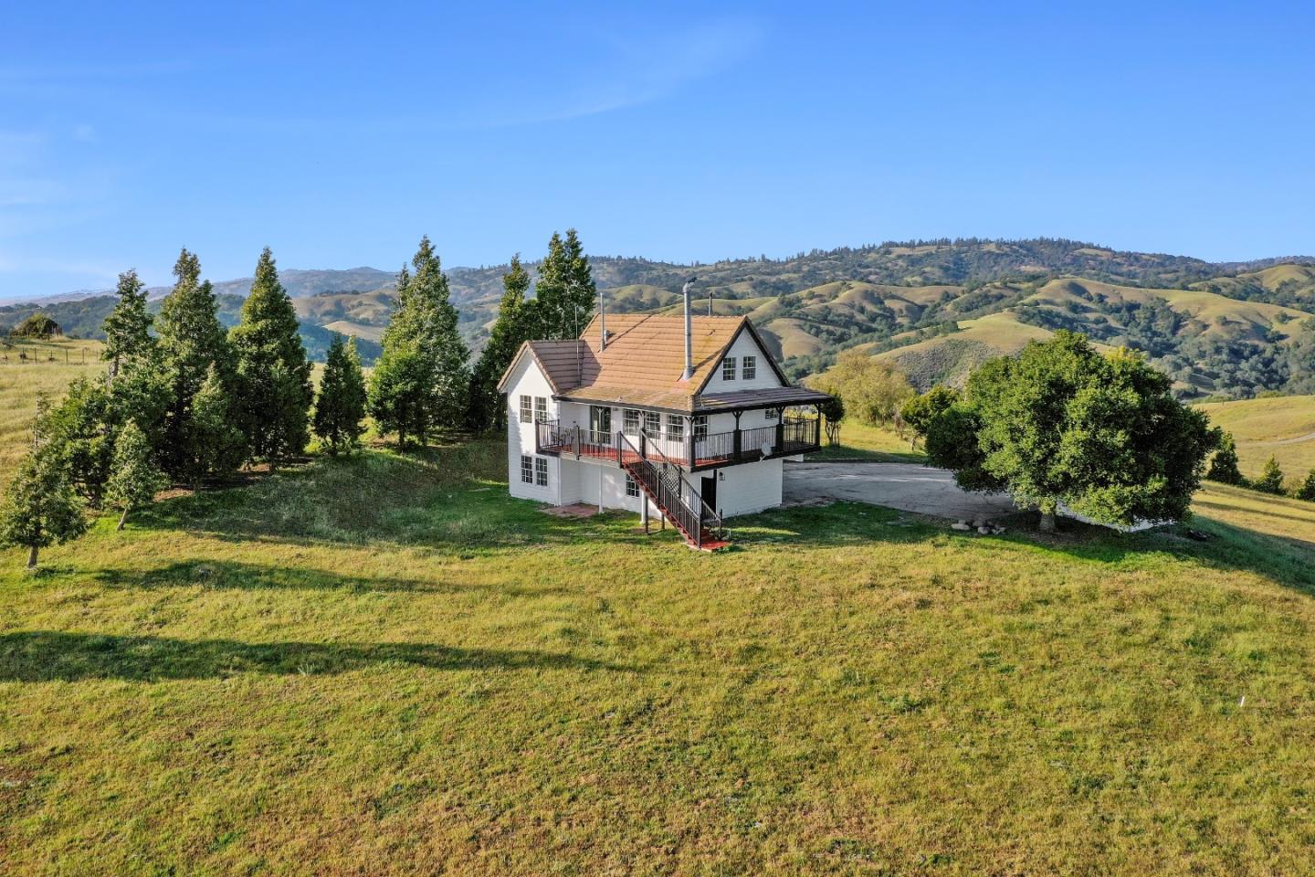 16505 Finley Ridge Road Morgan Hill, CA 95037 - Photo 40 of 44 a view of a house with a yard