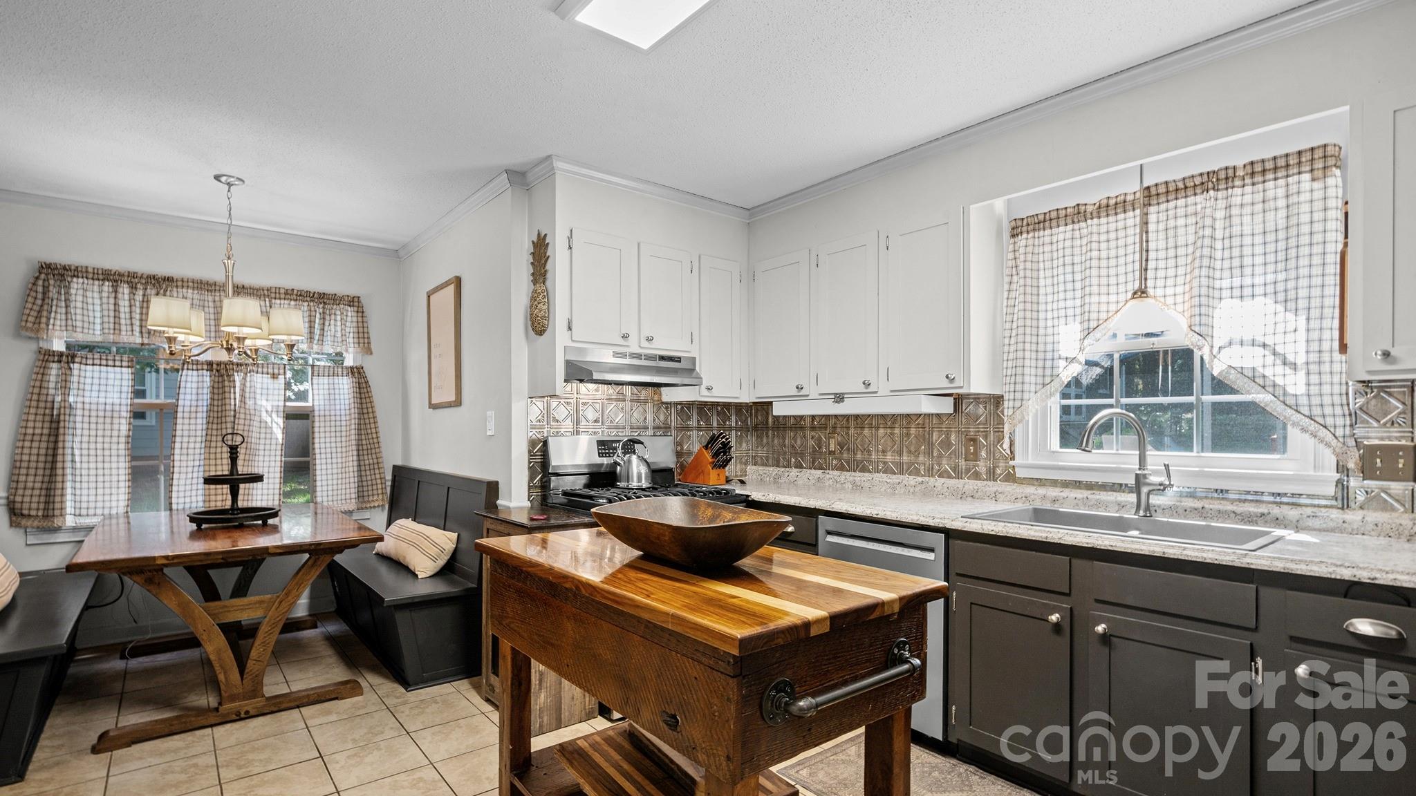 9629 Watergate Road Charlotte, NC 28270 - Photo 8 of 40
