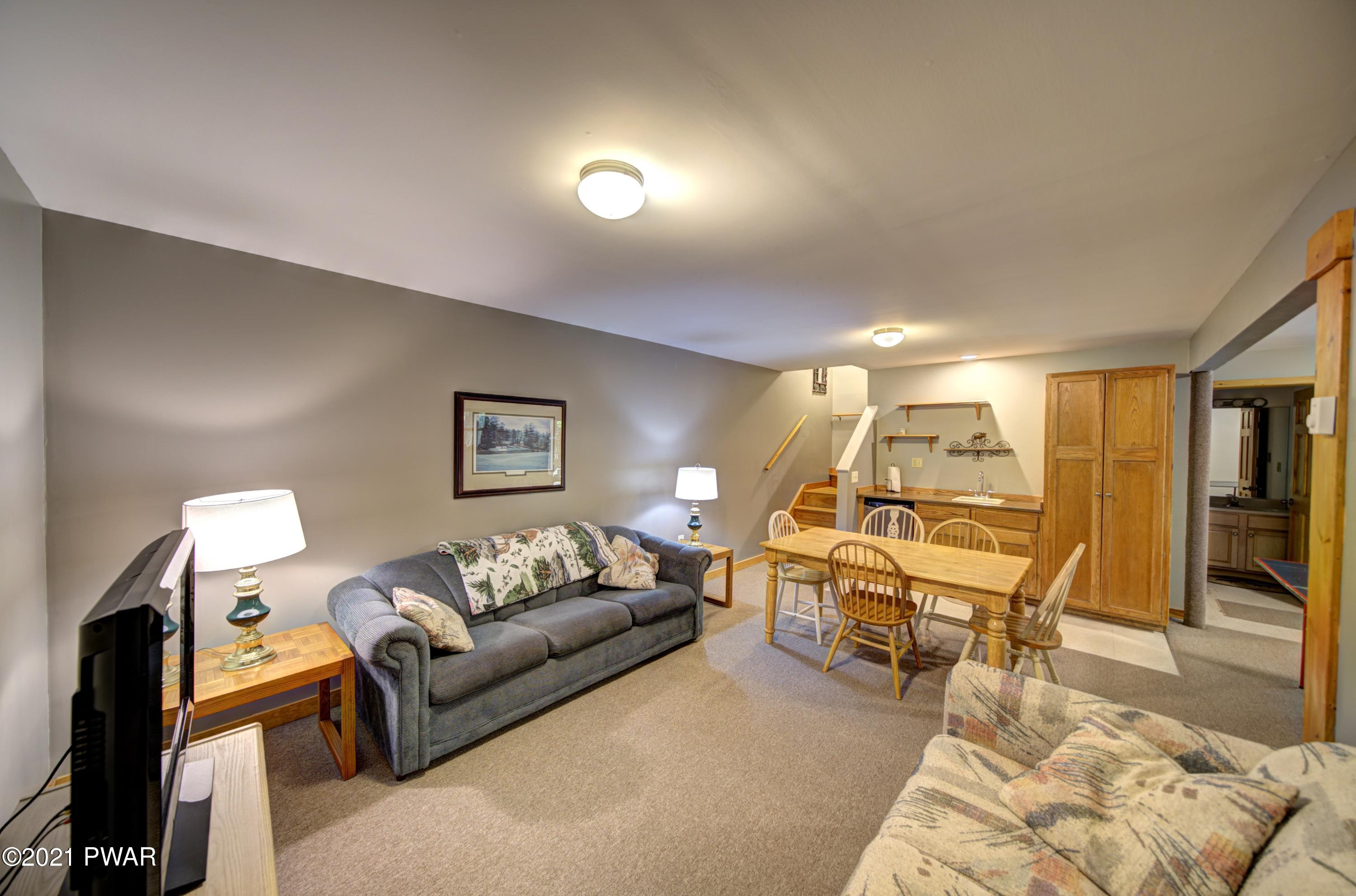 192 Pebble Rock Road Lackawaxen, PA 18435 - Photo 14 of 37