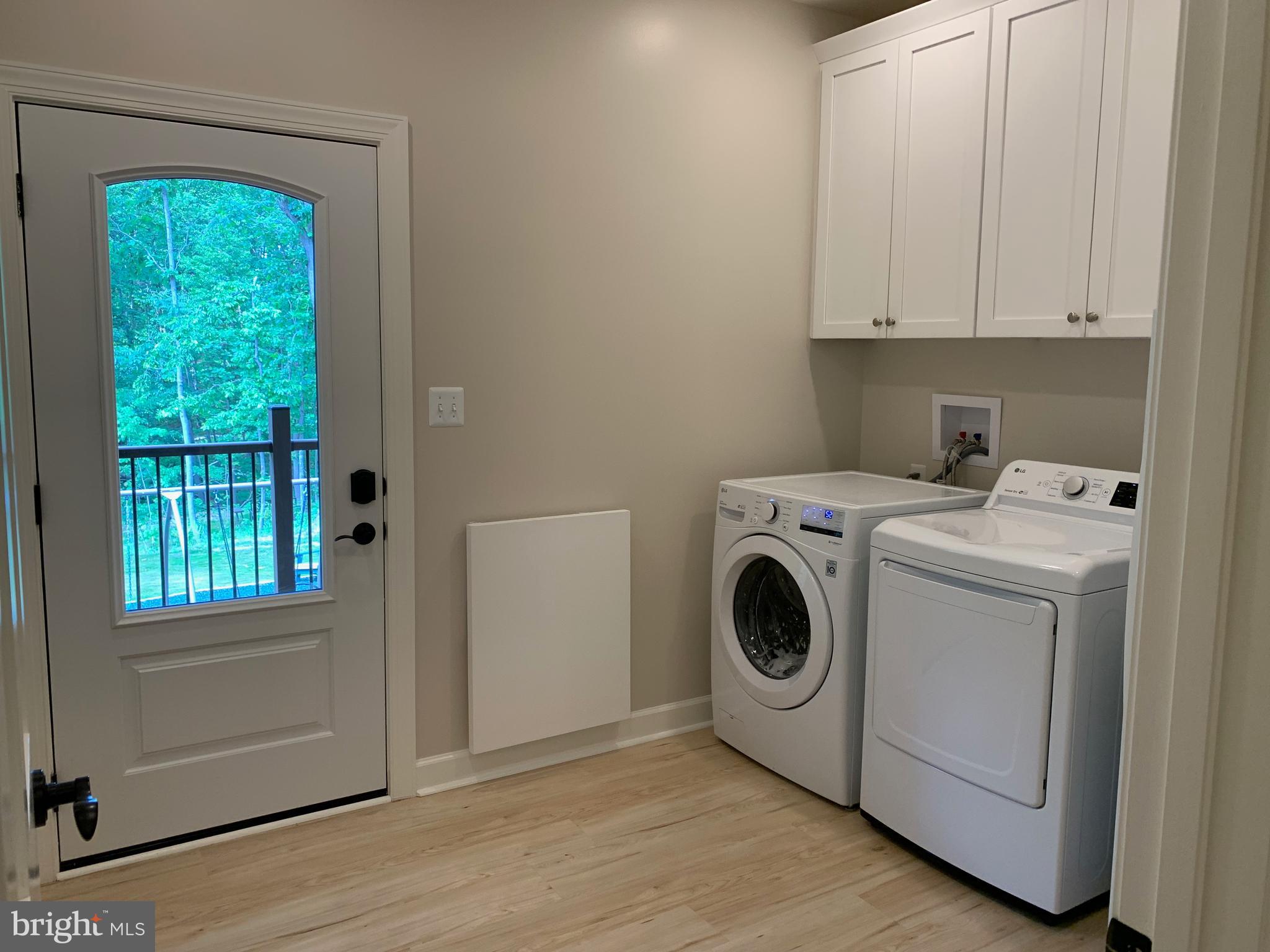 3213 Old Tanbark Road Luray, VA 22835 - Photo 59 of 93 Laundry room exists to real deck