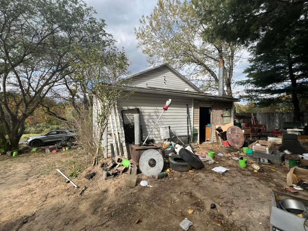2886 Cold Springs Road Greenville, VA 24440 - Photo 2 of 11 a view of a house with backyard space and porch