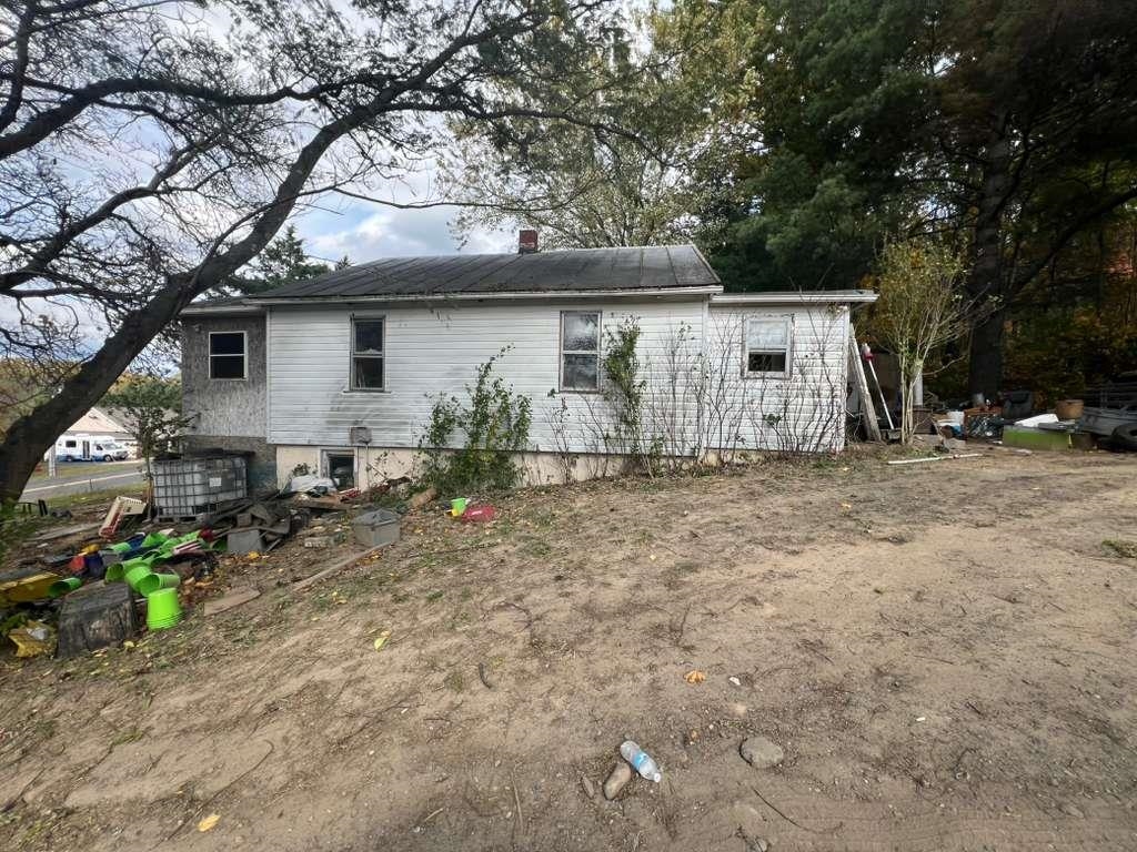 2886 Cold Springs Road Greenville, VA 24440 - Photo 6 of 11 a house with trees in the background