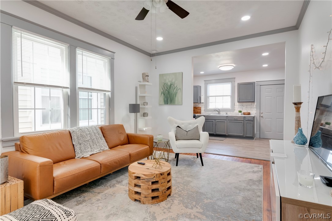 3161 Decatur Street Richmond, VA 23224 - Photo 8 of 26 Perfect for entertaining your guests!
