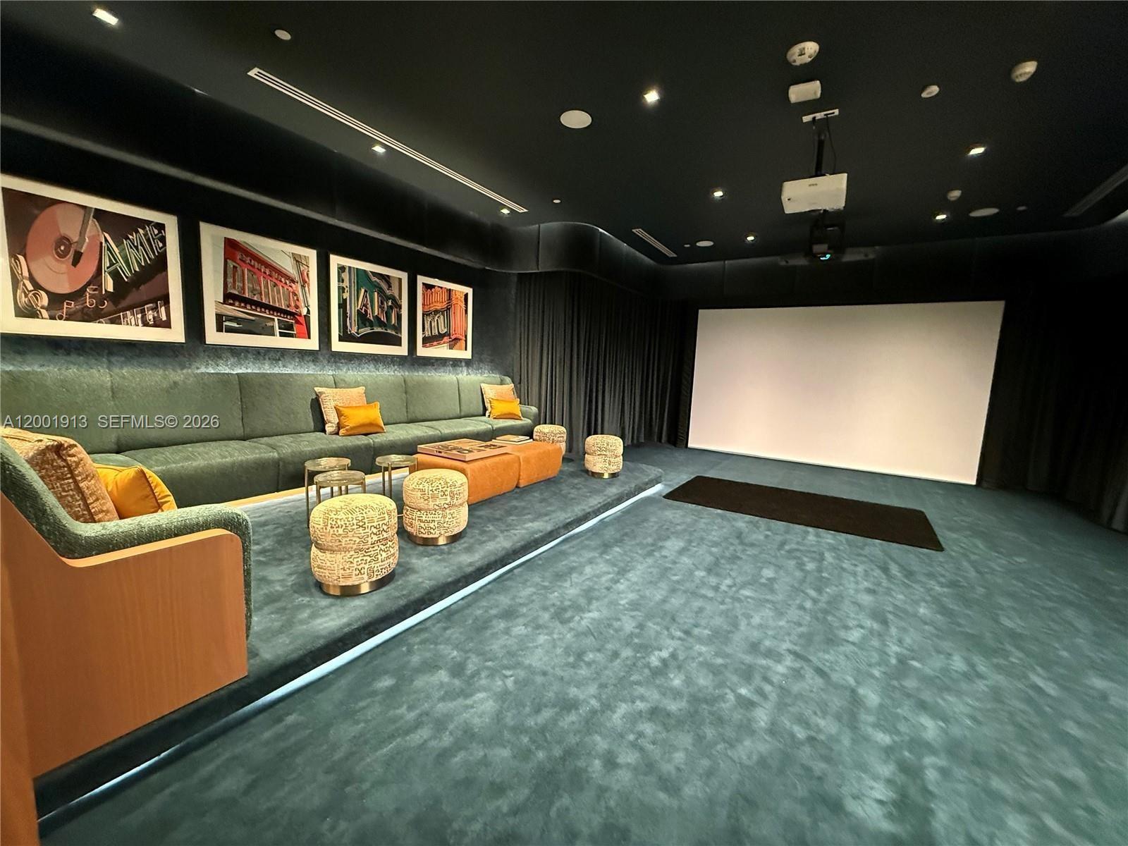 77 Southeast 5th Street, Unit 1007 Miami, FL 33131 - Photo 27 of 31 a living room with furniture