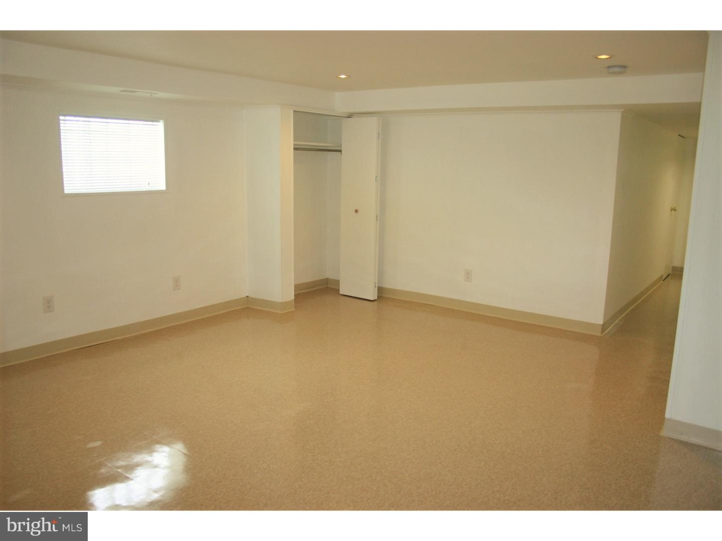 9947 Sandy Road Philadelphia, PA 19115 - Photo 21 of 25 Family Room