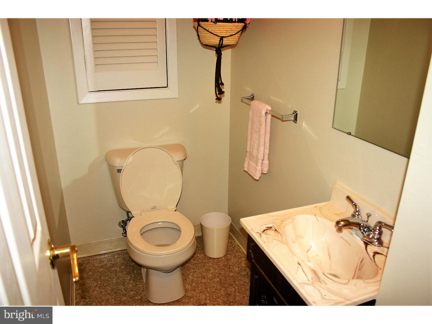 9947 Sandy Road Philadelphia, PA 19115 - Photo 25 of 25 Half Bath