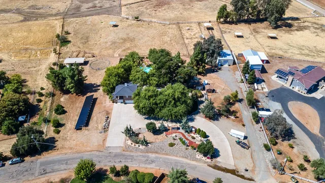 $1,200,000 | 6345 North Bethel Avenue, Clovis, CA 93619