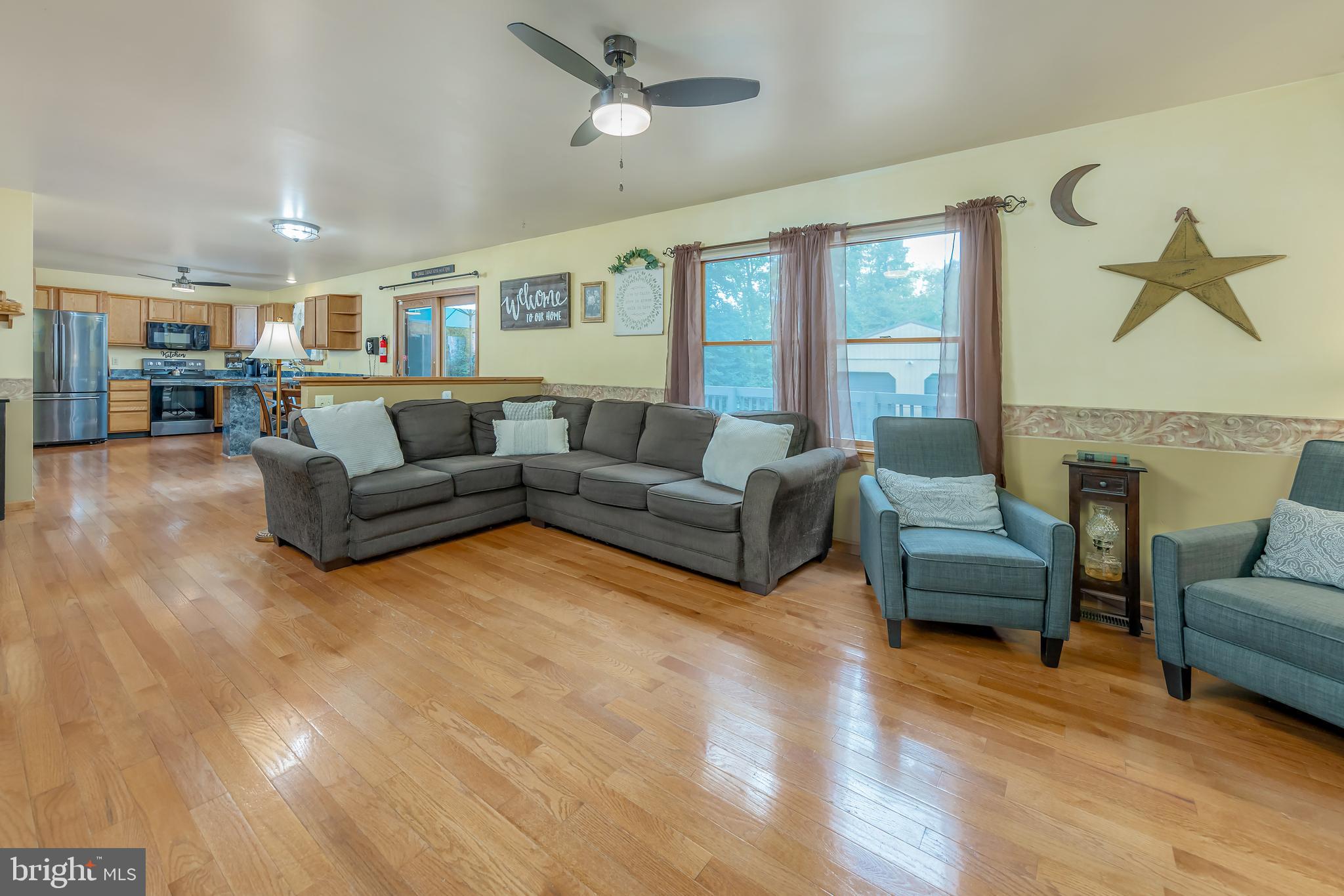 18 Dubois Road Bridgeton, NJ 08302 - Photo 11 of 37 Hardwood floors throughout!