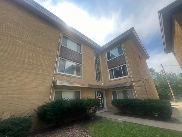$1,900 | 9722 South Kedzie Avenue, Unit 3W, Evergreen Park, IL 60805